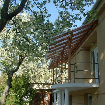 Magnolia Apartman Хевіз Екстер'єр фото